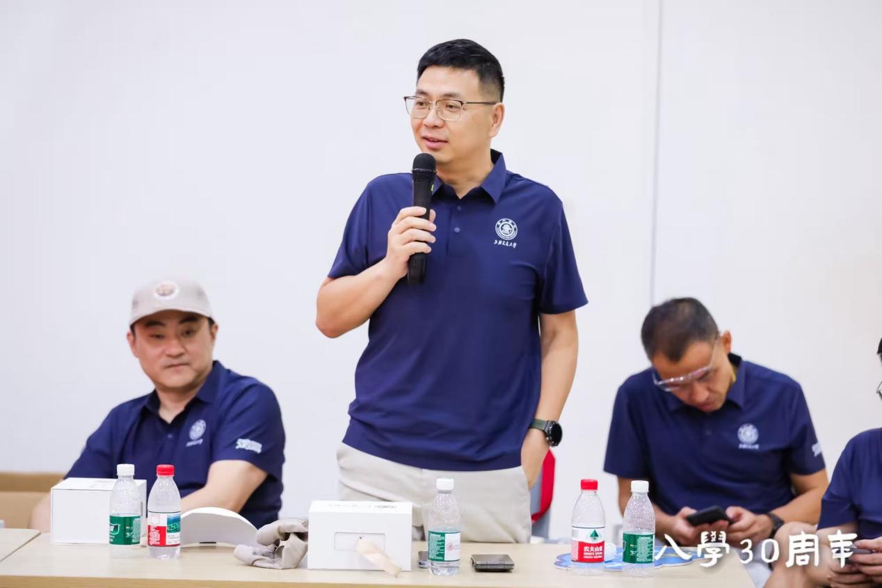 cb7b50f1d7621643523f9d54a30b8cd4